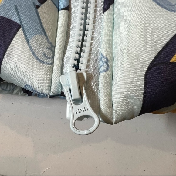 Bluey Cartoon Character Puffer Jacket size 2T - Picture 7 of 7